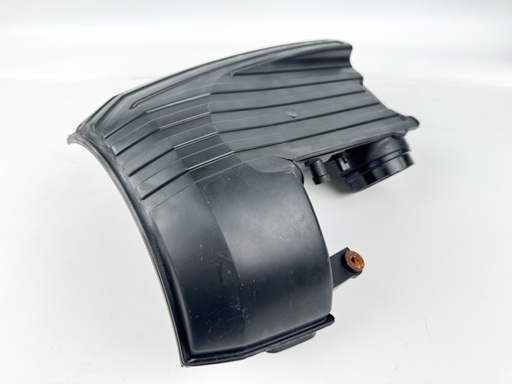 [038872] 2019 Suzuki 115 HP 4 Stroke Outboard Intake Air Silencer Assembly {mpn} OEM