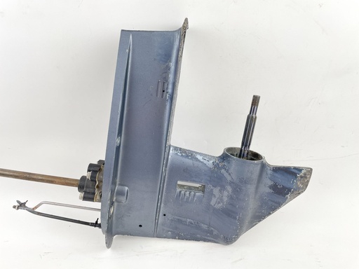 [029908] 1990 Yamaha 30 HP 2 Stroke Outboard Lower Unit Gear Case {mpn} OEM
