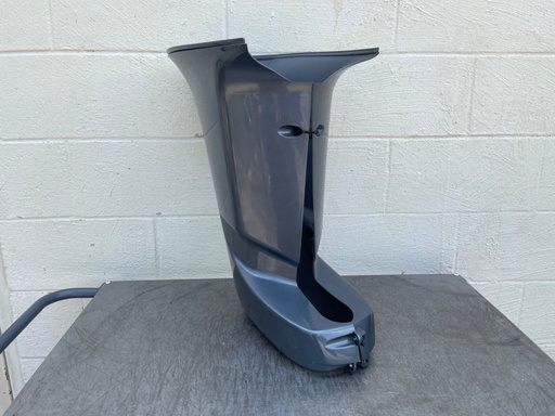 [014449] 2003 Yamaha 225HP 4 Stroke Outboard Lower Apron Cowling Cover Set 69J-42771-00-8D