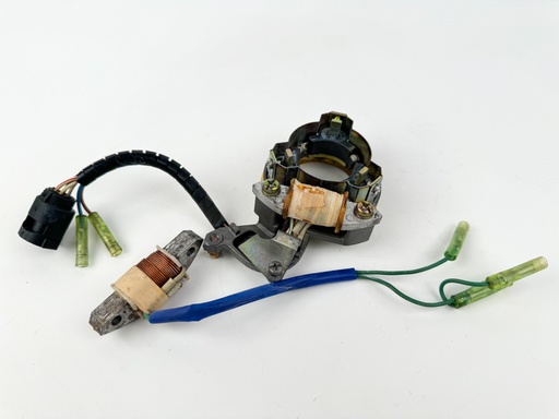 [014132] 1985 Yamaha 40 HP 2 Stroke Outboard Coil Pulser Base Stator Assembly {mpn} OEM