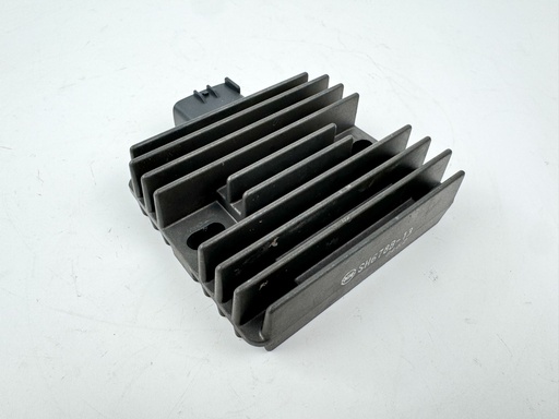 [016117] 2005 Yamaha 75 HP 4 Stroke Outboard Rectifier & Regulator {mpn} OEM