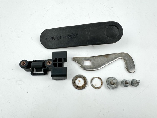 [015945] 2019 Suzuki 150 HP 4 Stroke Outboard Port Latch Handle {mpn} OEM
