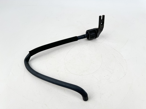 [016262] 2001 Yamaha 50 HP 4 Stroke Outboard Fresh Water Flush Port {mpn} OEM