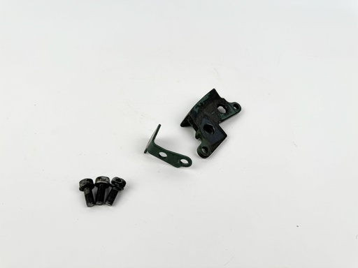 [017120] 2005 Yamaha 150 HP 2 Stroke Outboard Cable Cover Plate {mpn} OEM