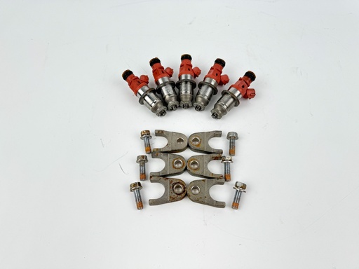 [017563] 2003 Yamaha 200 HP 2 Stroke Outboard Fuel Injector {mpn} OEM