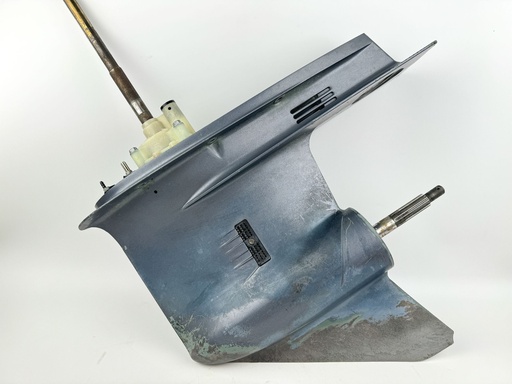 [017112] 2005 Yamaha 150 HP 2 Stroke Outboard Lower Unit Gear Case {mpn} OEM