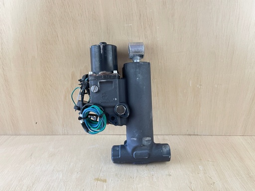 [4220] Evinrude Etec 70 90 115 130 HP Outboard Trim & Tilt Assembly 5005756 5008949