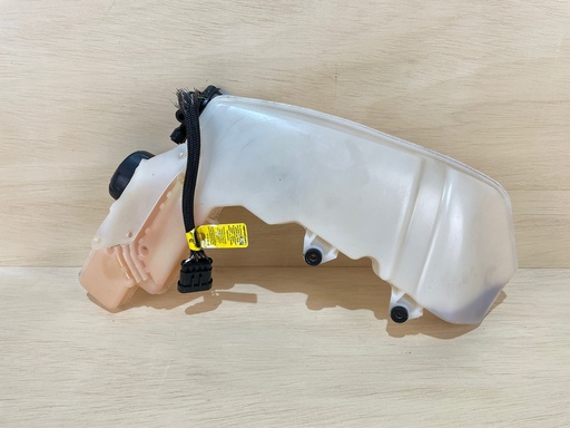[2848] 2004 Evinrude Etec 90HP Outboard Oil Tank With Pump 5005804