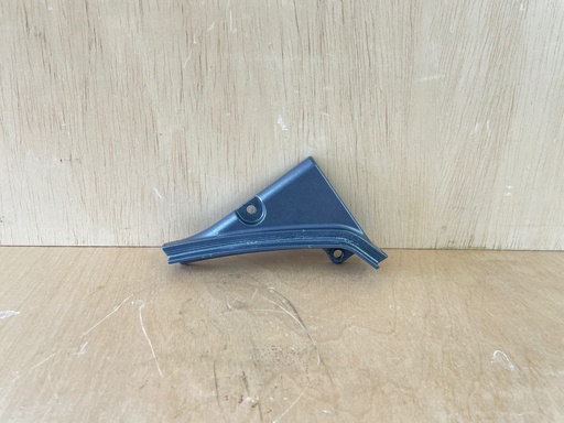 [4445] 2004 Yamaha 75HP 4 Stroke Outboard Cable Cover Plate 67F-42738-00-5B