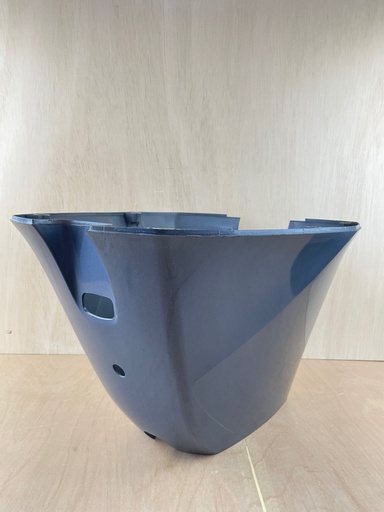 [4477] 2004 Yamaha 75HP 4 Stroke Outboard Lower Apron Cover 67F-42741-01-8D