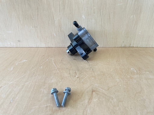 [4446] 2004 Yamaha 75HP 4 Stroke Outboard Engine Fuel Pump Assembly 68V-24410-00-00