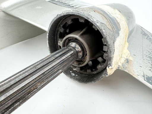 [018209] 1996 Honda 40 HP 4 Stroke Outboard Lower Unit Gear Case {mpn} OEM