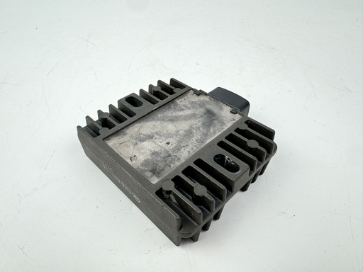 [020698] 2005 Yamaha 115 HP 4 Stroke Outboard Rectifier & Regulator {mpn} OEM