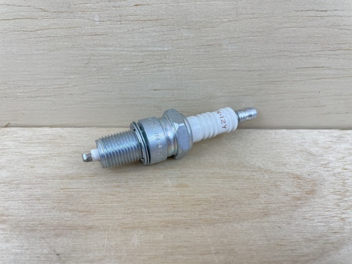 [6026] Champion N-12Y Spark Plug Brand New OEM