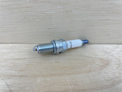 [6034] Champion RA8HC Spark Plug Brand New OEM
