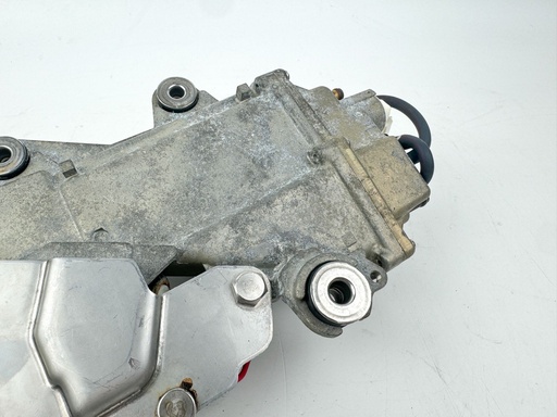 [021831] 2003 Yamaha 200 225 HP 4 Stroke Outboard Fuel Float Chamber VST 69J-14180-10-00