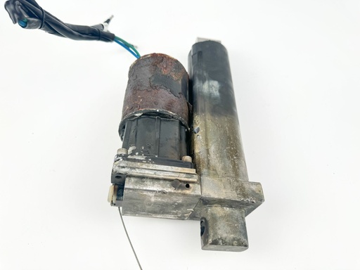 [022345] 2011 Mercury 60 HP 4 Stroke Outboard Power Trim Tilt Unit {mpn} OEM