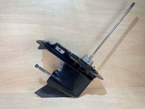 [2893] 2002 Mercury 60HP Outboard Lower Unit Gear Case 20" Shaft 9011G70