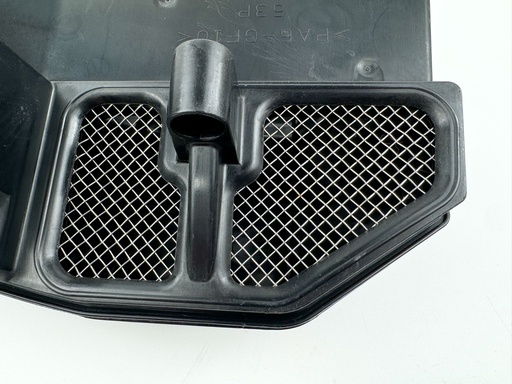 [024042] 2011 Yamaha 150 HP 4 Stroke Outboard Intake Air Silencer Assembly {mpn} OEM