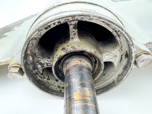 [024216] 2005 Honda 90 HP 4 Stroke Outboard Lower Unit Gear Case {mpn} OEM