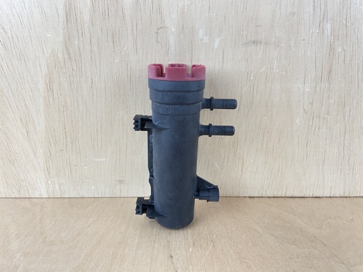 [4555] 2006 Mercury Verado 225HP Outboard Engine Fuel Filter Assembly Housing 892242T