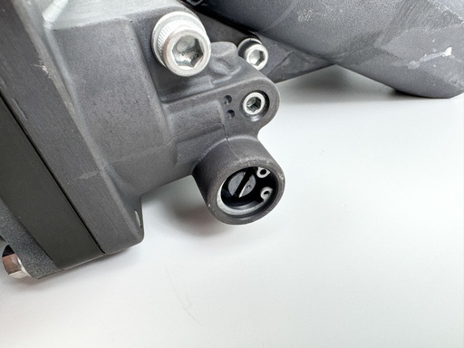 [024741] 2005 Johnson 140 HP 4 Stroke Outboard Power Trim Tilt Unit {mpn} OEM