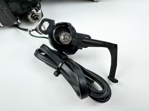 [024837] 1998 Johnson 200HP 2 Stroke Outboard Power trim tilt unit