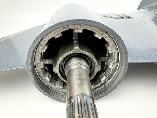 [024910] 2012 Yamaha 150 HP 4 Stroke Outboard Lower Unit Gear Case {mpn} OEM