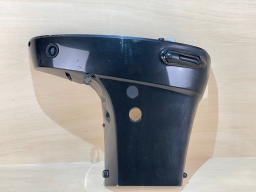 [2911] 2003 Suzuki 140HP DF140 Port Side Cover Lower Pan 61820-90J11-0EP