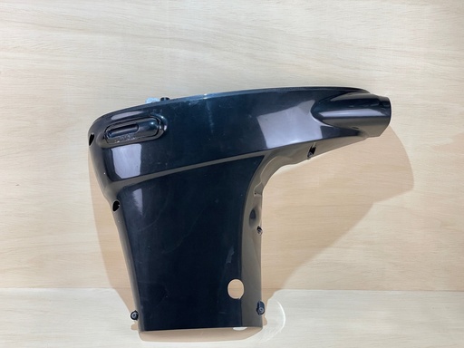 [2912] 2003 Suzuki 140HP DF140 Starboard Side Cover Lower Pan 61810-90J10-0EP