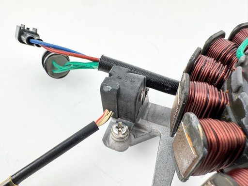 [025643] 1999 Yamaha 50 HP 4 Stroke Outboard Coil Pulser Base Stator Assembly {mpn} OEM