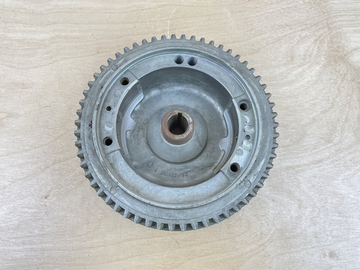 [7316] Evinrude Johnson OMC Flywheel Assembly 583916 0583916 Brand New OEM