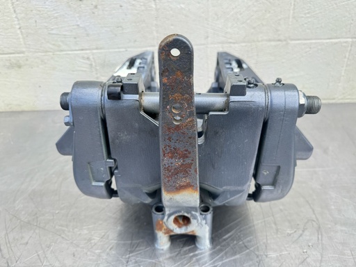 [026515] Yamha 150hp Midsection Swivel Bracket