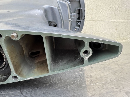 [027005] 2005 Yamaha 115 HP 4 Stroke Outboard Complete Midsection & Swivel Bracket {mpn} OEM