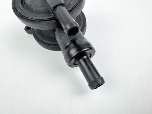 [027199] 2008 Evinrude 300 HP 2 Stroke Outboard Fuel Lift Pump {mpn} OEM