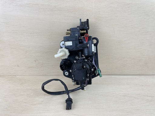 [3555] 1996 Evinrude 150HP Outboard 2 Stroke Fuel Pump VRO 438400 0438400
