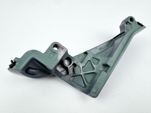 [028567] 2006 Yamaha 250 HP 4 Stroke Outboard Cable Cover Plate {mpn} OEM