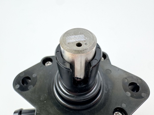 [029209] 2004 Suzuki 115 HP 4 Stroke Outboard Fuel Pump {mpn} OEM