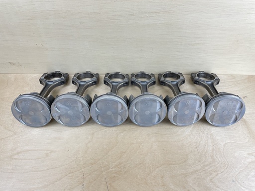 [008205] 2006 Yamaha 250HP 4 Stroke Outboard Standard Piston Assembly Set 6P2-11631-01-93