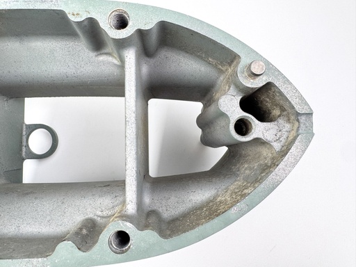 [029727] 2004 Yamaha 150 HP 4 Stroke Outboard Midsection Extension / Spacer {mpn} OEM