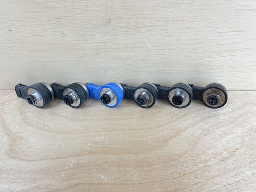 [008220] 2002 Mercury 200HP Optimax 2 Stroke Air Injector Set 850065A11