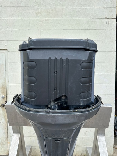 [030021] 2002 Yamaha 200 HP 4 Stroke Outboard Engine Complete {mpn} OEM