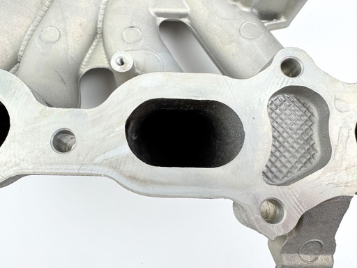 [030822] 2005 Johnson 140 HP 4 Stroke Outboard Intake Manifold {mpn} OEM