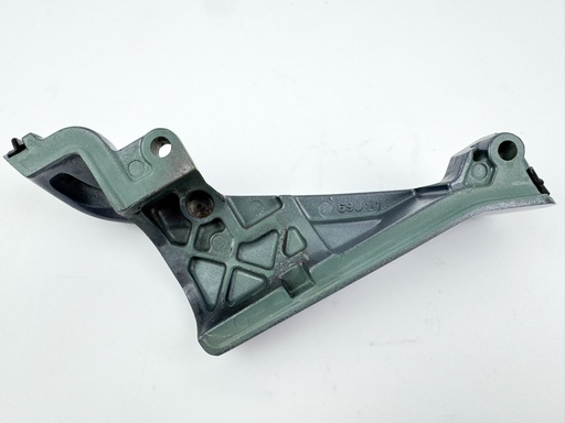 [031038] 2005 Yamaha 250 HP 4 Stroke Outboard Cable Cover Plate {mpn} OEM