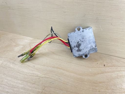 [008370] 1998 Mercury 150HP 2 Stroke Outboard Voltage Regulator Rectifier 8M0084173 854515
