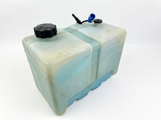 [031804] Yamaha Outboard 2 Stroke 10.5L Remote Oil Tank With Pump & Sensor 2.8 Gallons