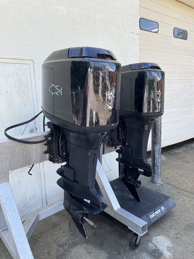 [008403] 1997 Mercury 250HP EFI 2 Stroke Outboard Engines 25" XL Shaft Pair