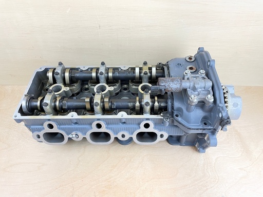 [008344] 2011 Suzuki DF300 300HP Right Starboard Cylinder Head Assembly 11101-98J03