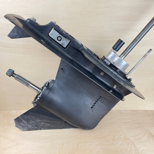 [008420] 1996 Mercury 120HP Force Outboard 25" XL Lower Unit Gear Case 6 Jaw 9011G22 9011G24