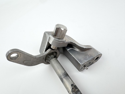 [032067] 2013 Yamaha 250 HP 4 Stroke Outboard Shift Shaft {mpn} OEM